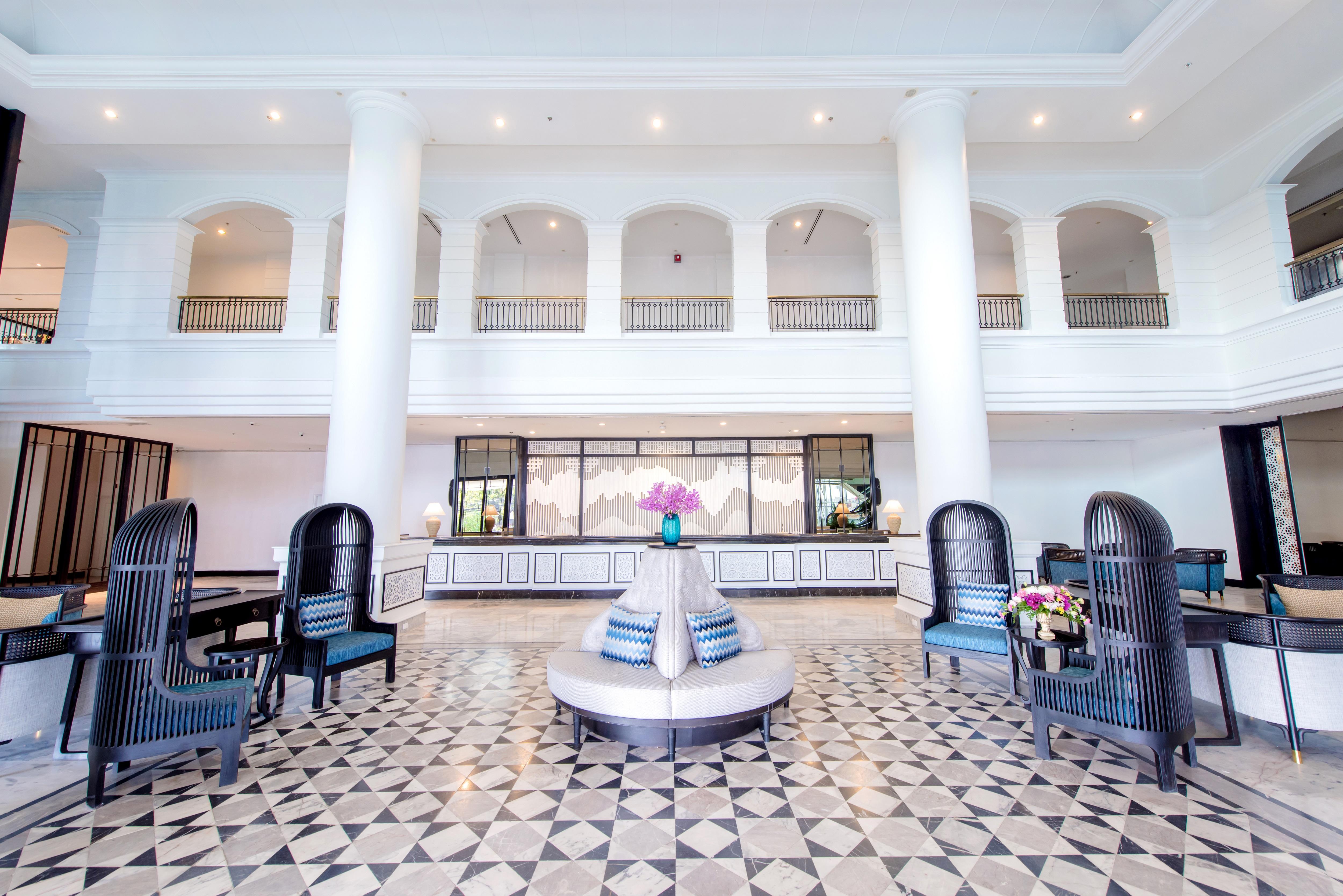 Courtyard By Marriott Phuket Town Hotel Exterior foto