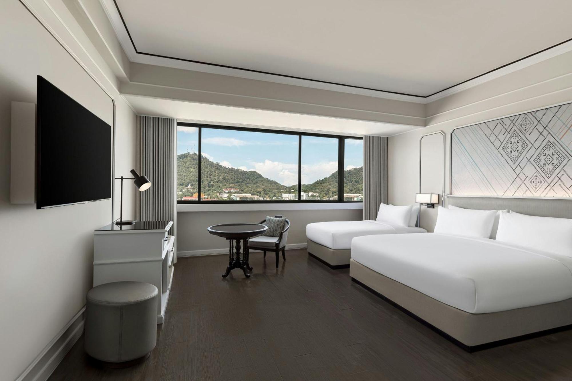 Courtyard By Marriott Phuket Town Hotel Exterior foto