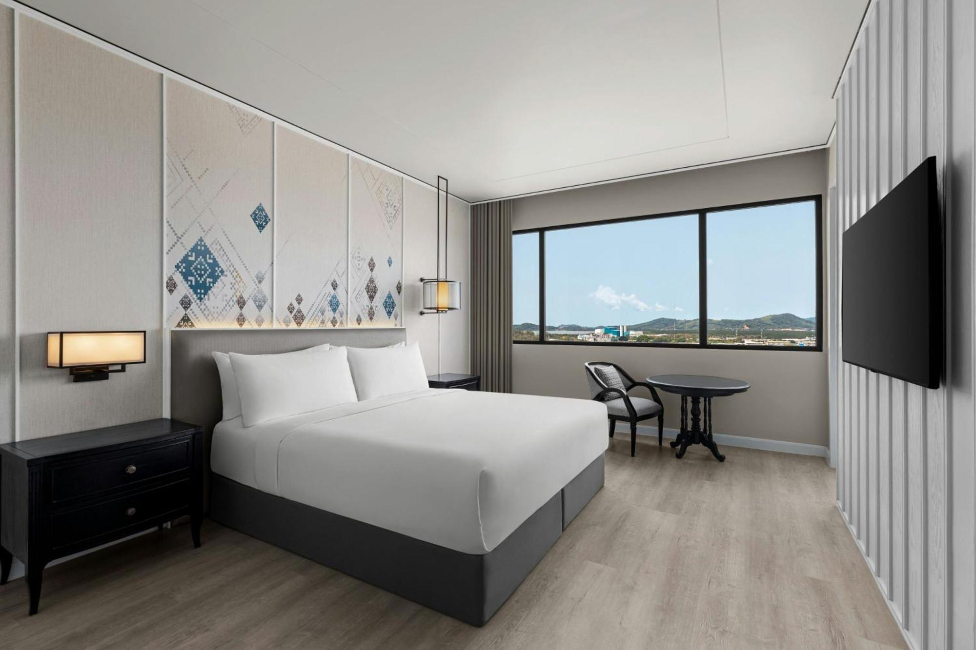 Courtyard By Marriott Phuket Town Hotel Exterior foto
